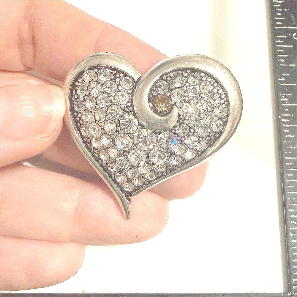 Tracy Lynn Silver Tone Rhinestone‎ Heart Statement Ring Adjustable Band
